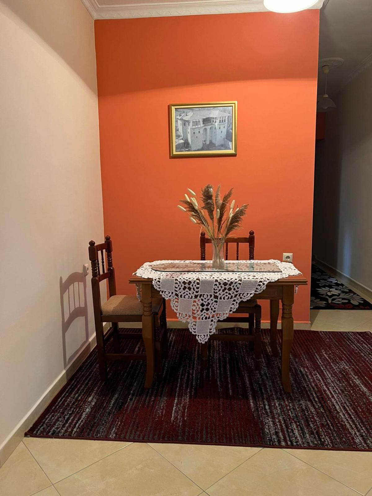 Hermes Apartment Gjirokaster